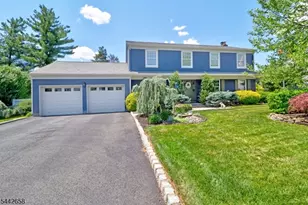 13 Oaklawn Dr, East Hanover Township, NJ 07936 - Photo 1