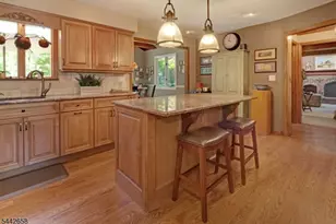 13 Oaklawn Dr, East Hanover Township, NJ 07936 - Photo 6