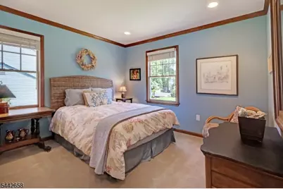 13 Oaklawn Dr, East Hanover Township, NJ 07936 - Photo 22