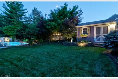 13 Oaklawn Dr, East Hanover Township, NJ 07936 - Photo 38
