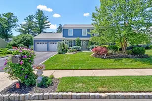 13 Oaklawn Dr, East Hanover Township, NJ 07936 - Photo 2