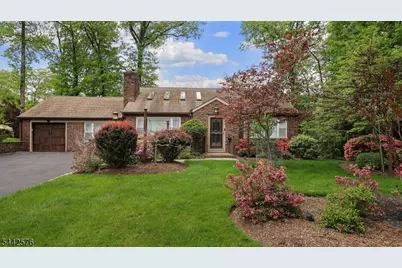 1399 Birch Hill Rd, Mountainside, NJ 07092 - Photo 4