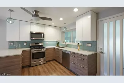 1399 Birch Hill Rd, Mountainside, NJ 07092 - Photo 20