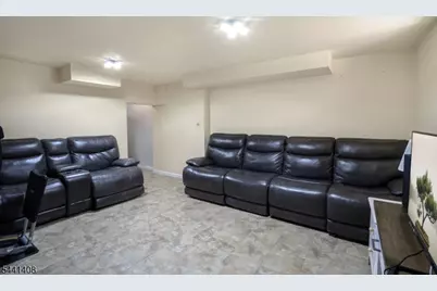 134 Marion Ct, Pompton Lakes, NJ 07442 - Photo 28