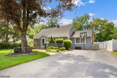 134 Marion Ct, Pompton Lakes, NJ 07442 - Photo 4