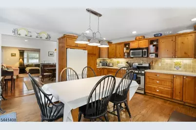 134 Marion Ct, Pompton Lakes, NJ 07442 - Photo 6