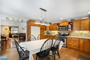 134 Marion Ct, Pompton Lakes, NJ 07442 - Photo 6
