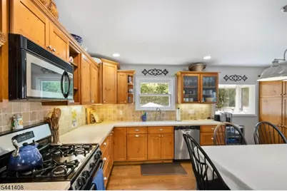 134 Marion Ct, Pompton Lakes, NJ 07442 - Photo 8
