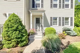 33 Galway Dr, Mendham, NJ 07945 - Photo 18