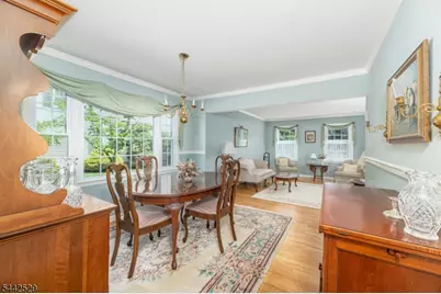 33 Galway Dr, Mendham, NJ 07945 - Photo 2
