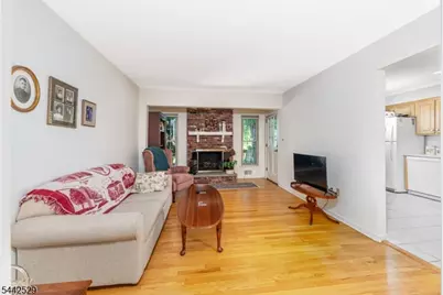 33 Galway Dr, Mendham, NJ 07945 - Photo 32
