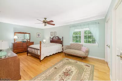 33 Galway Dr, Mendham, NJ 07945 - Photo 8