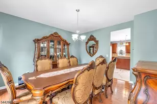 664 Roosevelt Ave, Piscataway Township, NJ 08854 - Photo 16