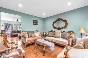 664 Roosevelt Ave, Piscataway Township, NJ 08854 - Photo 12