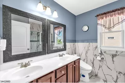 664 Roosevelt Ave, Piscataway Township, NJ 08854 - Photo 36