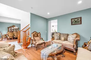 664 Roosevelt Ave, Piscataway Township, NJ 08854 - Photo 14