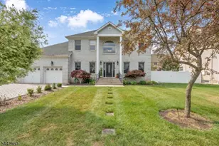 664 Roosevelt Ave, Piscataway Township, NJ 08854 - Photo 4