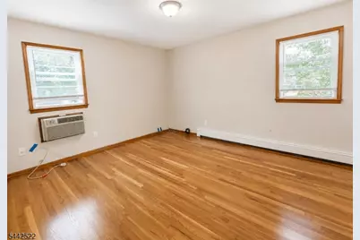 52 Mechanic St, Millburn, NJ 07041 - Photo 8