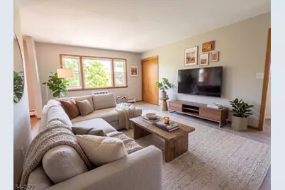 52 Mechanic St, Millburn, NJ 07041 - Photo 2