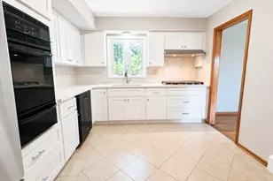 52 Mechanic St, Millburn, NJ 07041 - Photo 4