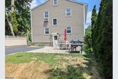 52 Mechanic St, Millburn, NJ 07041 - Photo 12