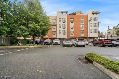 9252 Kennedy Blvd, North Bergen Twp., NJ 07047 - Photo 2