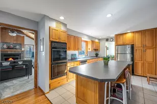 10 Woodmere Rd, West Caldwell, NJ 07006 - Photo 10