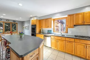 10 Woodmere Rd, West Caldwell, NJ 07006 - Photo 12