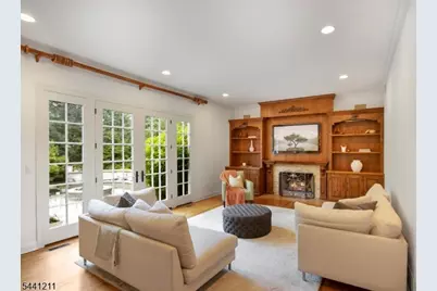 2 Denman Ct, Millburn, NJ 07078 - Photo 16