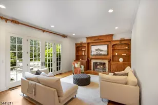 2 Denman Ct, Millburn, NJ 07078 - Photo 16