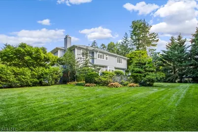 2 Denman Ct, Millburn, NJ 07078 - Photo 42