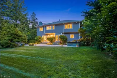 2 Denman Ct, Millburn, NJ 07078 - Photo 6