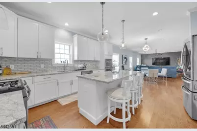 1125 Van Arsdale Dr, Branchburg Township, NJ 08853 - Photo 8
