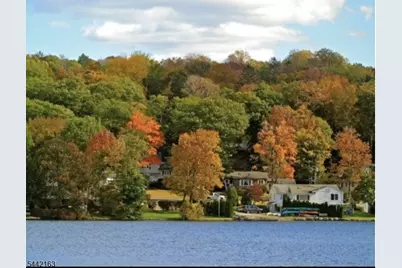765 Pines Lake Dr, Wayne, NJ 07470 - Photo 38