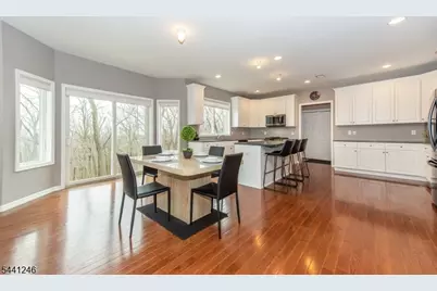 18 Puddingstone Rd, Parsippany, NJ 07950 - Photo 8