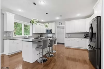 18 Puddingstone Rd, Parsippany, NJ 07950 - Photo 14