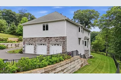18 Puddingstone Rd, Parsippany, NJ 07950 - Photo 2