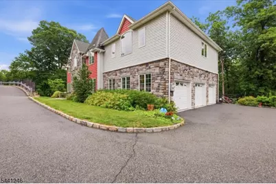 18 Puddingstone Rd, Parsippany, NJ 07950 - Photo 36