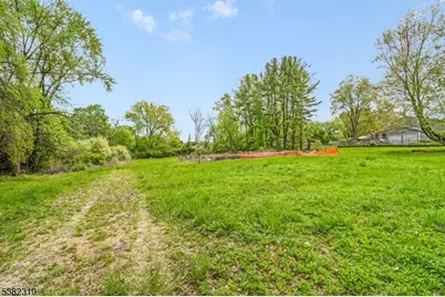 10 Concord Rd, Clinton Township, NJ 08833 - Photo 4