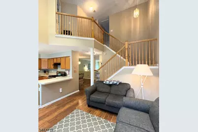 305 Amberleigh Dr, Hopewell Township, NJ 08534 - Photo 12