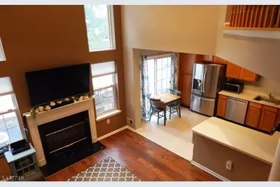 305 Amberleigh Dr, Hopewell Township, NJ 08534 - Photo 10
