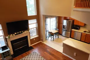 305 Amberleigh Dr, Hopewell Township, NJ 08534 - Photo 10