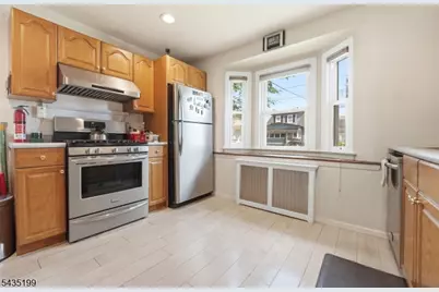 73 Charles St, Belleville, NJ 07109 - Photo 8