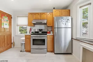 73 Charles St, Belleville, NJ 07109 - Photo 10