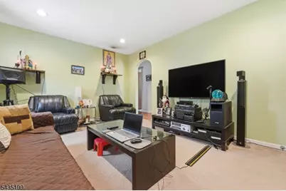 73 Charles St, Belleville, NJ 07109 - Photo 4