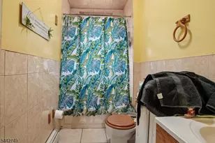 409 N 8th St, Prospect Park, NJ 07508 - Photo 16