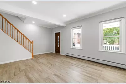 40 Teaneck Rd, Ridgefield, NJ 07660 - Photo 6