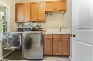 26 Chalfonte Dr, Clinton Township, NJ 08833 - Photo 18