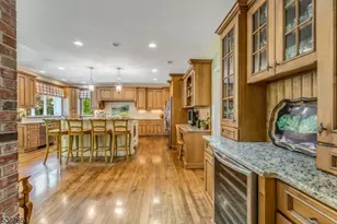 26 Chalfonte Dr, Clinton Township, NJ 08833 - Photo 10
