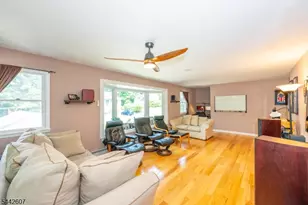 335 Elmira Trail, Hopatcong, NJ 07843 - Photo 4